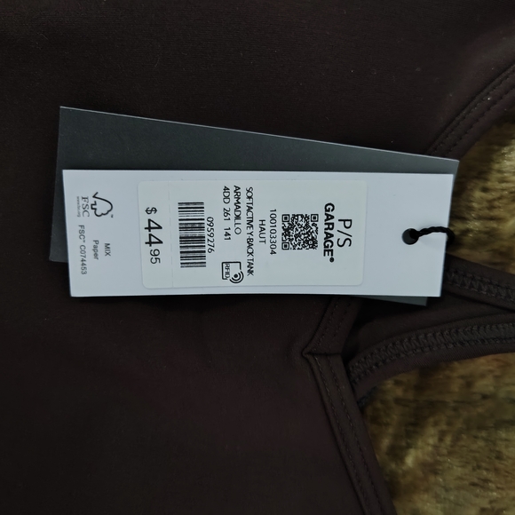 Garage Soft Active Y-Back Tank With Matching Booty Shorts - Picture 3 of 5